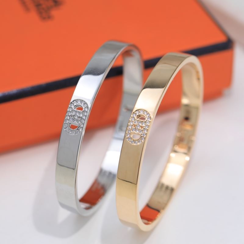 H**mes bracelets